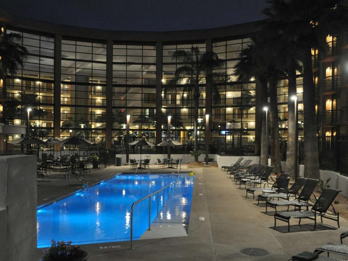 Embassy Suites By Hilton Phoenix Biltmore Esterno foto