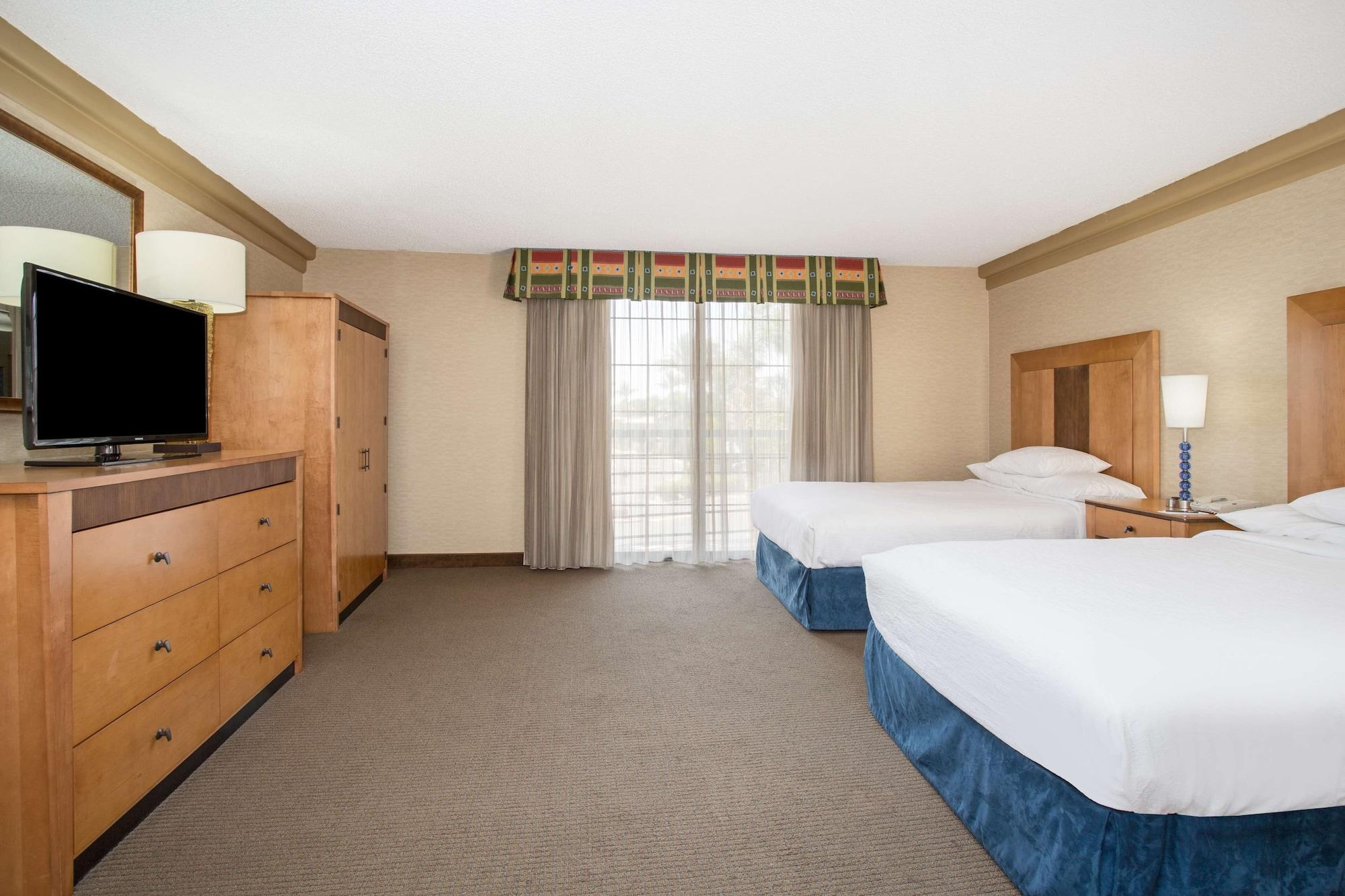 Embassy Suites By Hilton Phoenix Biltmore Esterno foto