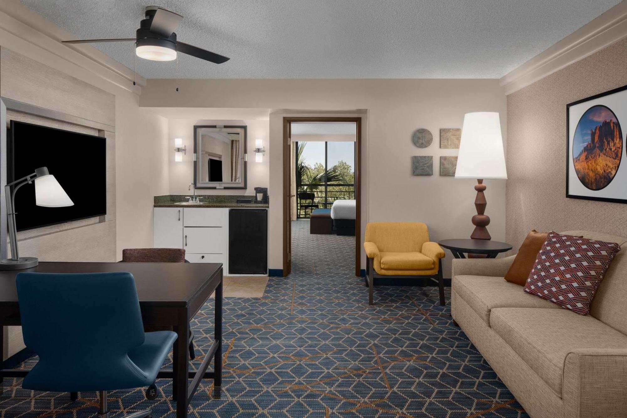 Embassy Suites By Hilton Phoenix Biltmore Esterno foto