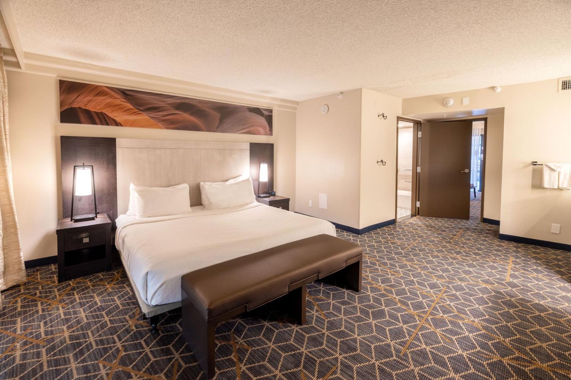 Embassy Suites By Hilton Phoenix Biltmore Esterno foto