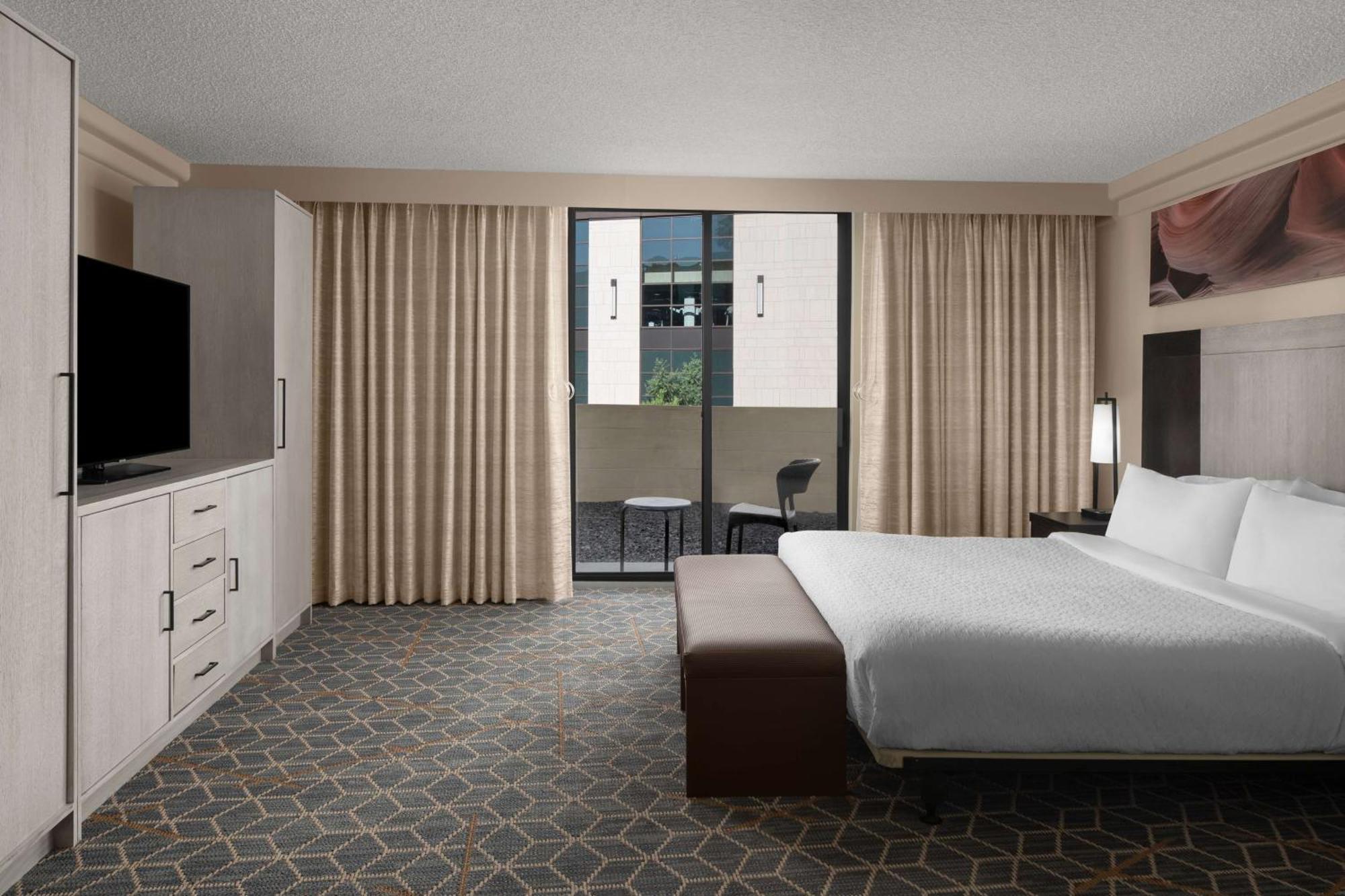 Embassy Suites By Hilton Phoenix Biltmore Esterno foto